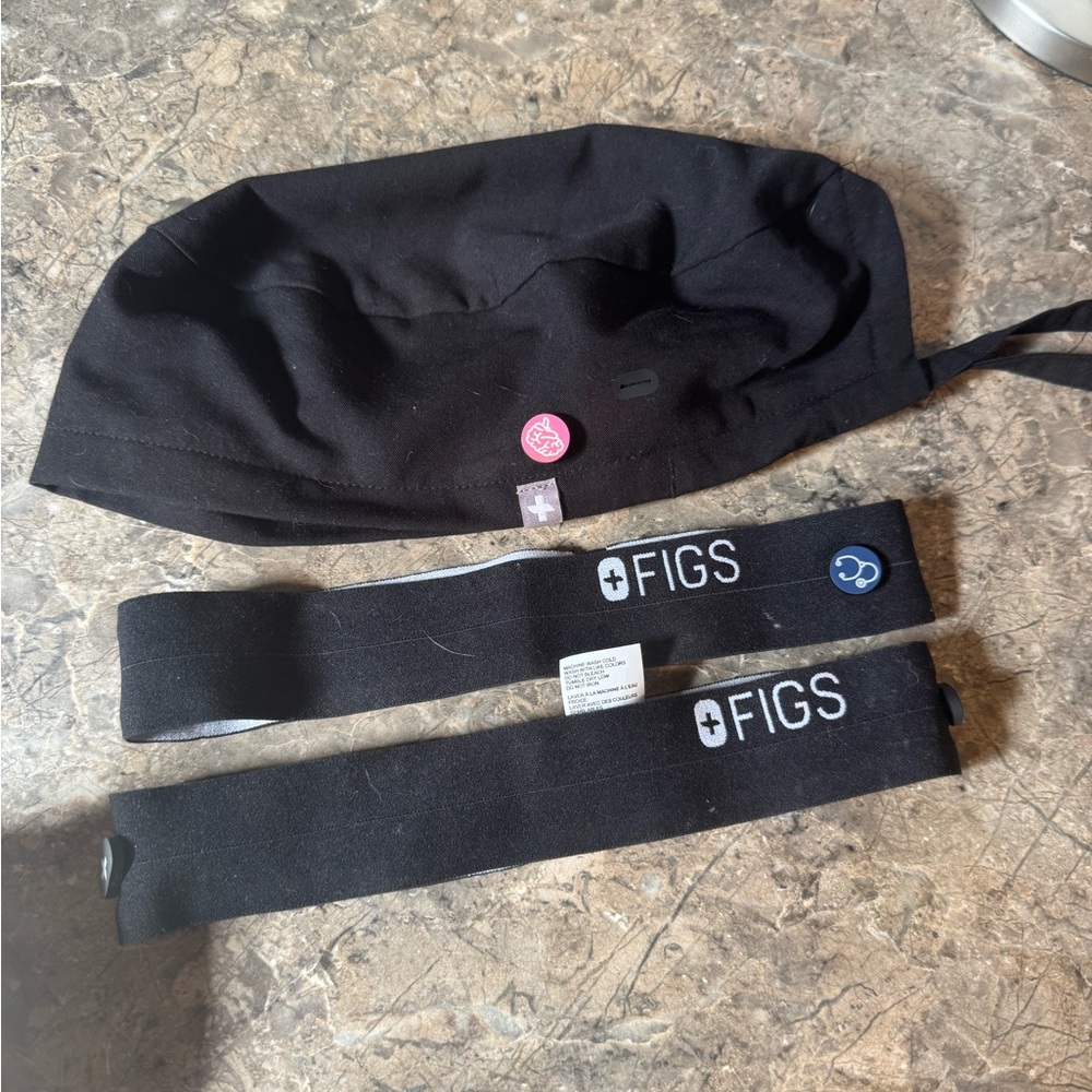 Figs Black Scrub Cap with Pink Detail